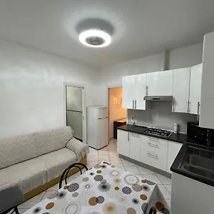 Appartamento Casa Deluxe -50m Dal Mare-, Alassio